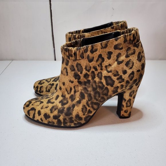 *SOLD* Sam & Libby Selena Leopard Print Ankle Booties - Picture 9 of 12